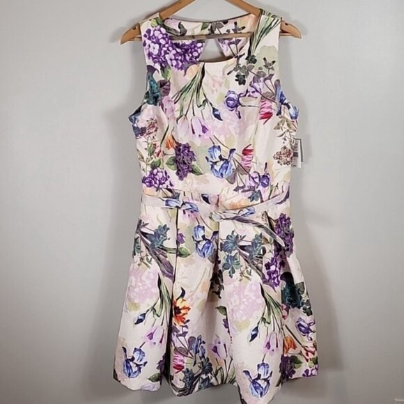 Women's Danny & Nicole Floral Fit & Flare Wedding Guest Dress NWT has Pockets - Picture 2 of 9